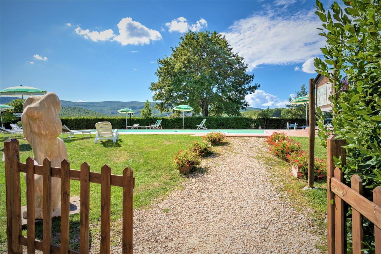 Borgo Il Villino Guest House Casole d'Elsa Exterior photo
